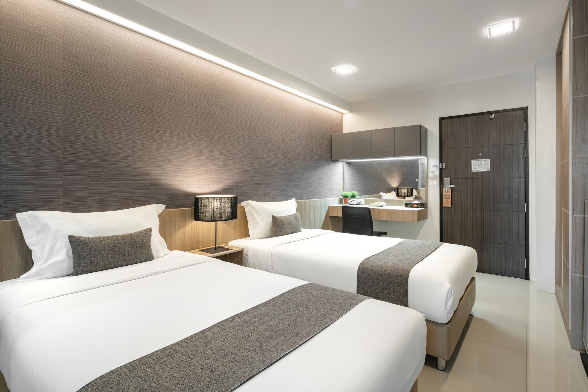 SUPERIOR, TWIN BEDS