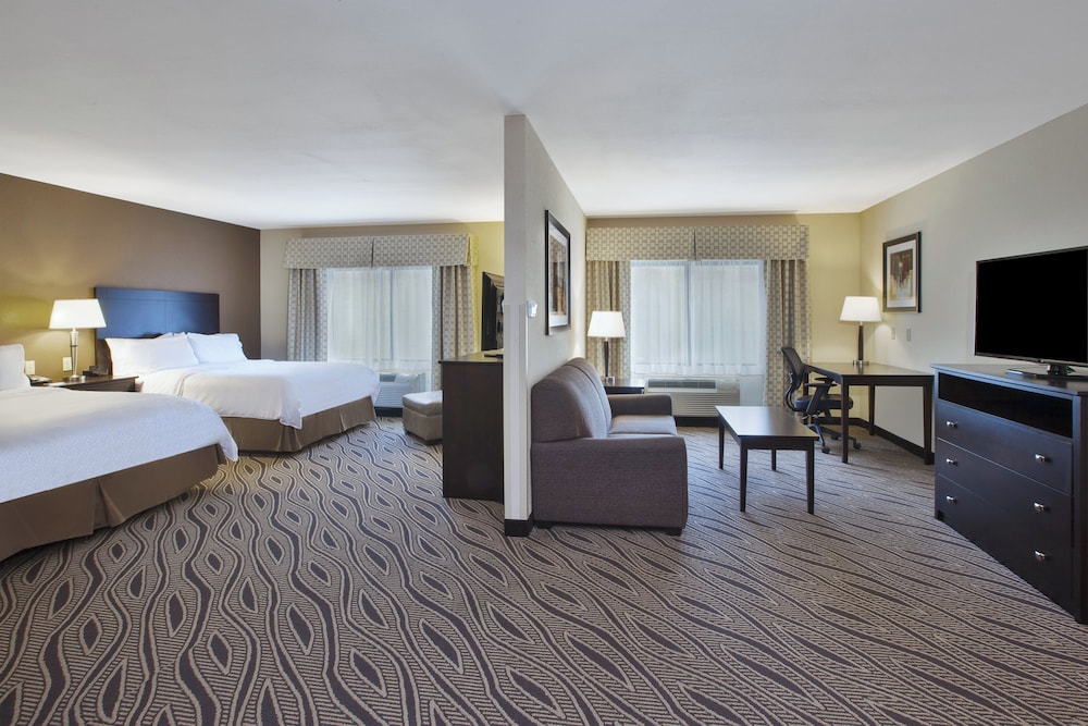 Holiday Inn Express Suites Washington Meadow Lands 29/70