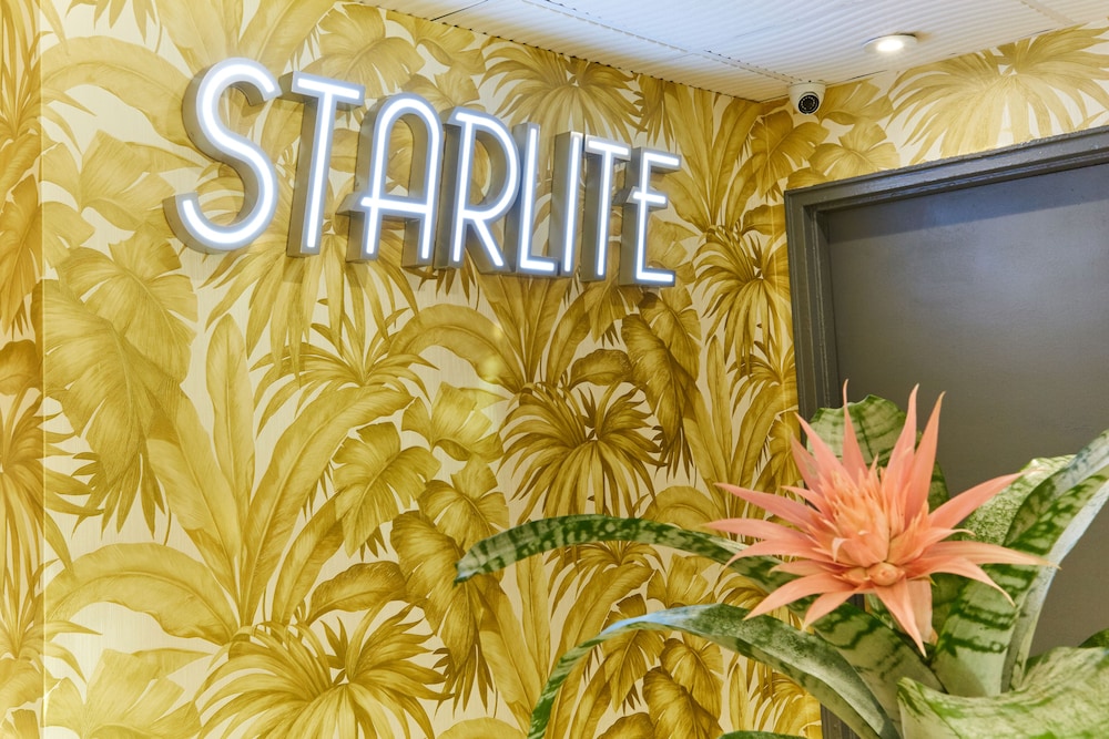 STARLITE HOTEL 13/50