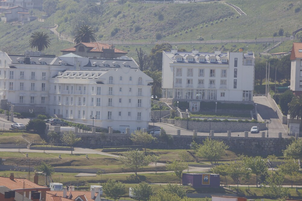 Gran Hotel Suances 5/34