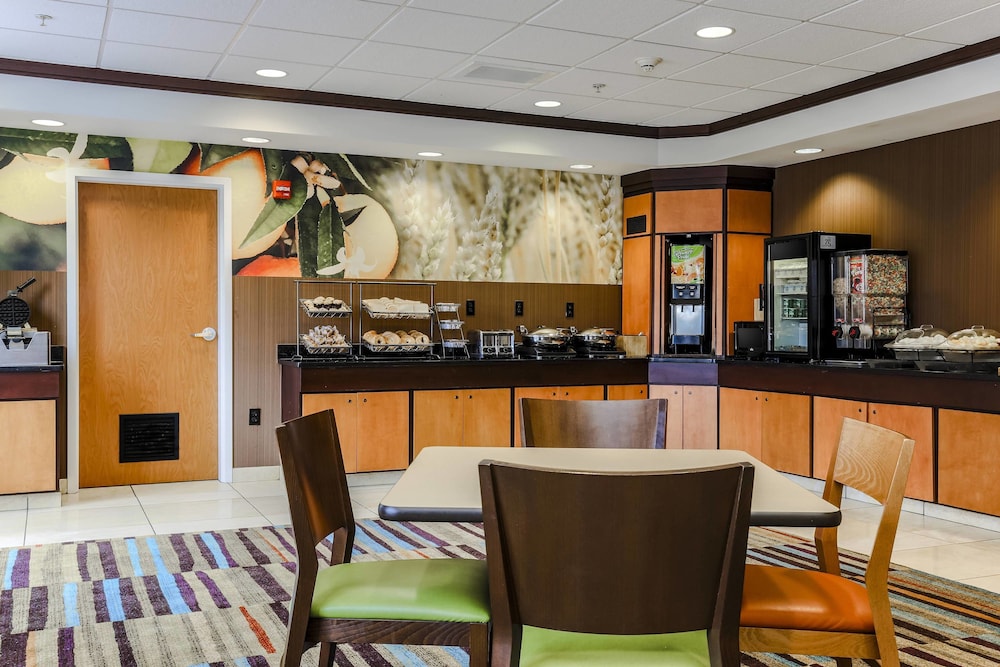 Fairfield Inn Suites Wilkes Barre Scranton 14/23