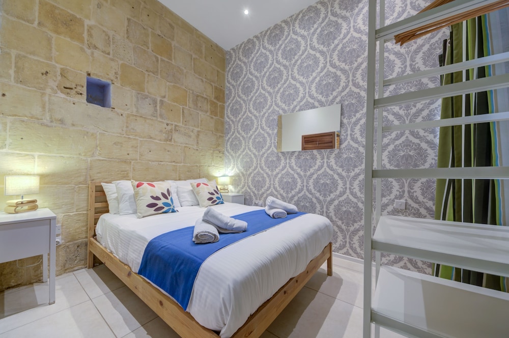 Tritoni harbour suites 21/55