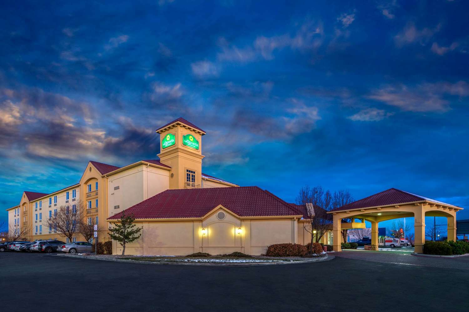 La Quinta Inn Suites Pueblo 7/48