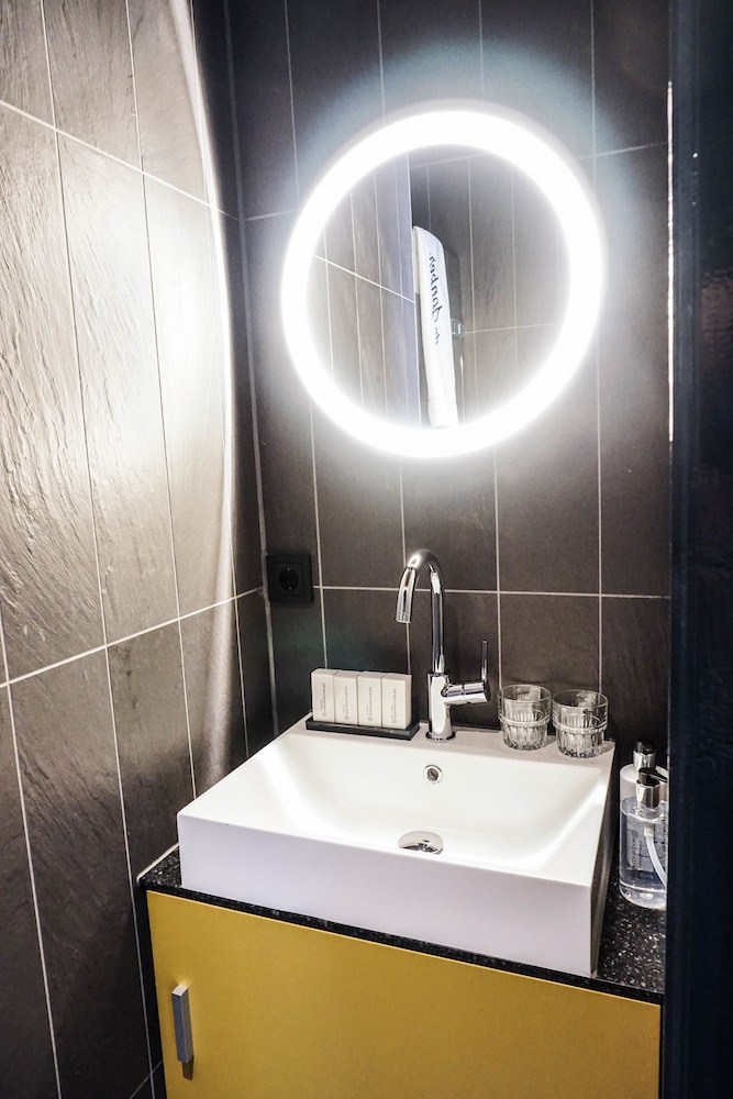 De Jonker Urban Studios & Suites 33/60