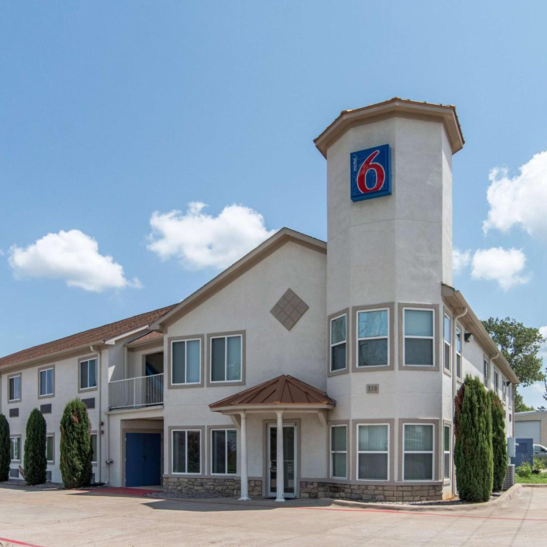 Motel6 Hutchins, TX in HUTCHINS - TX