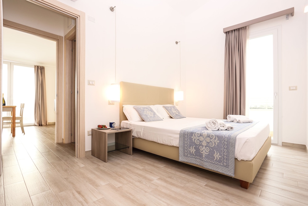 Alma Di Alghero Apartments 7/25