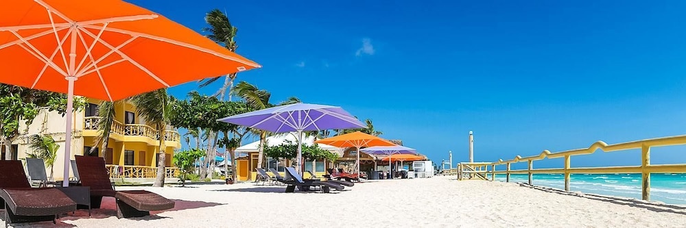 Marlins Beach Resort 37/65