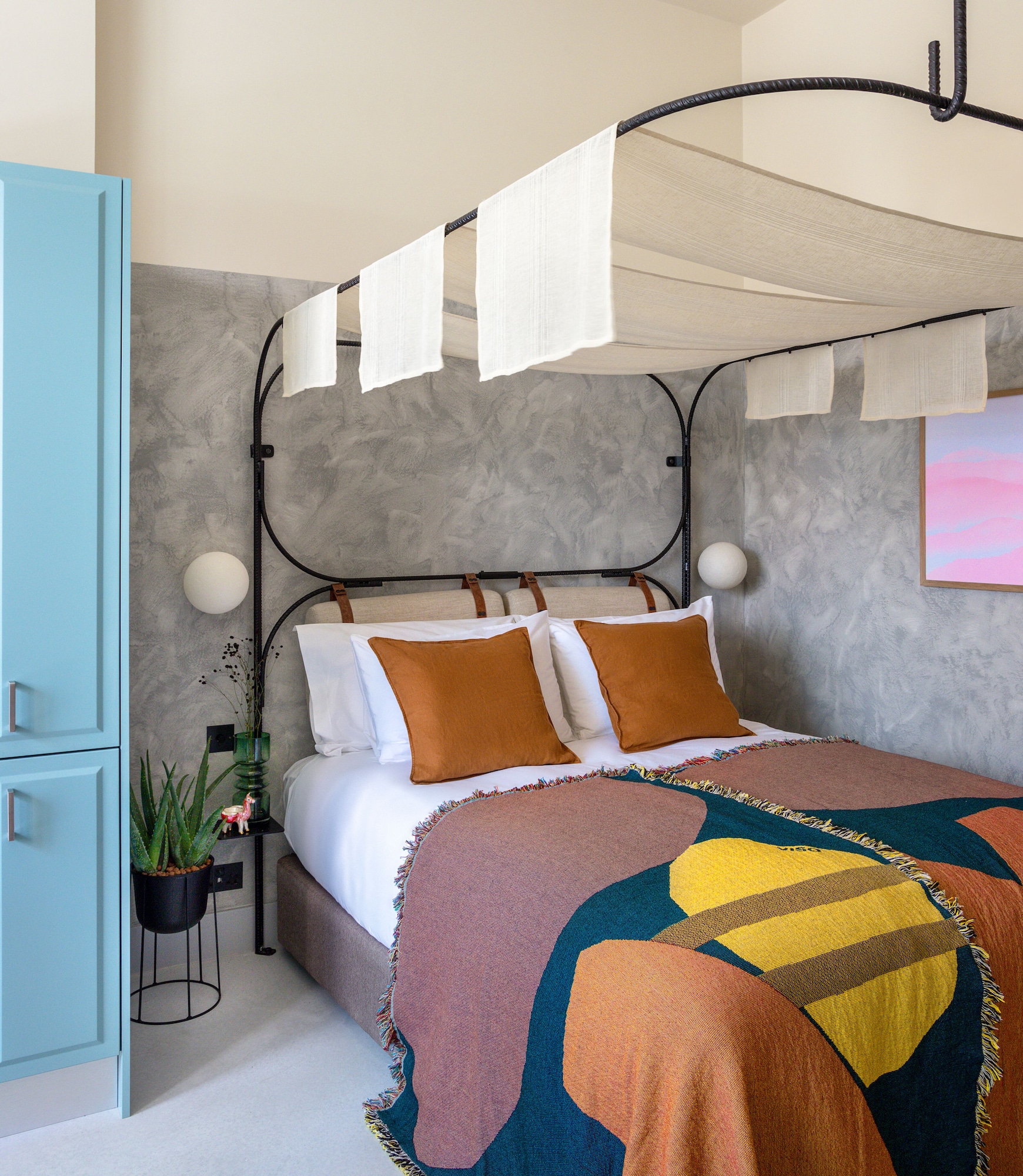 COURTYARD, SUITE, QUEEN BED