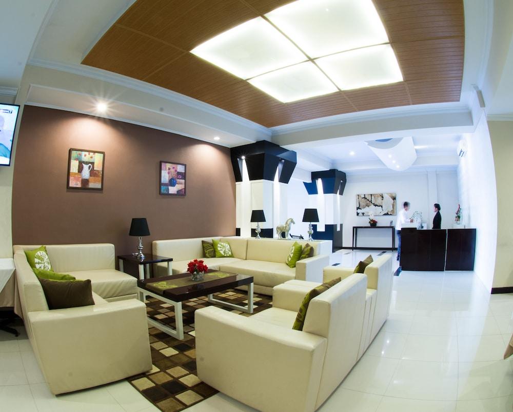 Bella Hotel Surabaya 25/34
