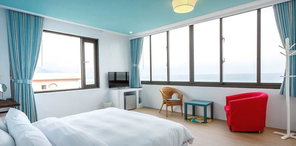 Whilom SeaShoreHotel 3/50