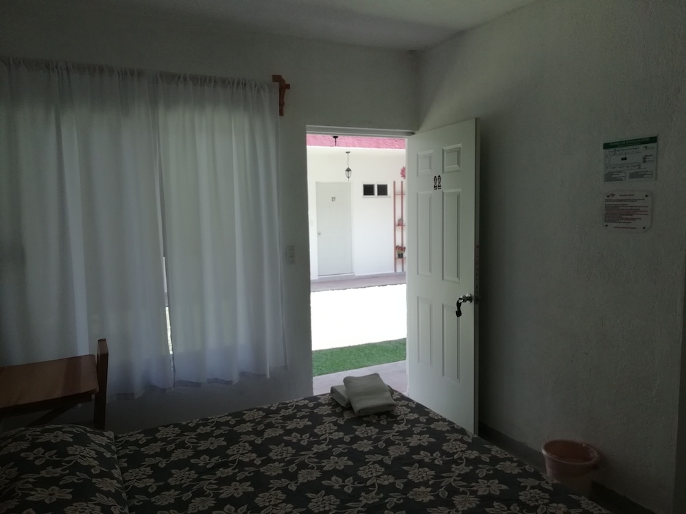 HOTEL QUINTA PARAISO COCOYOC 6/31