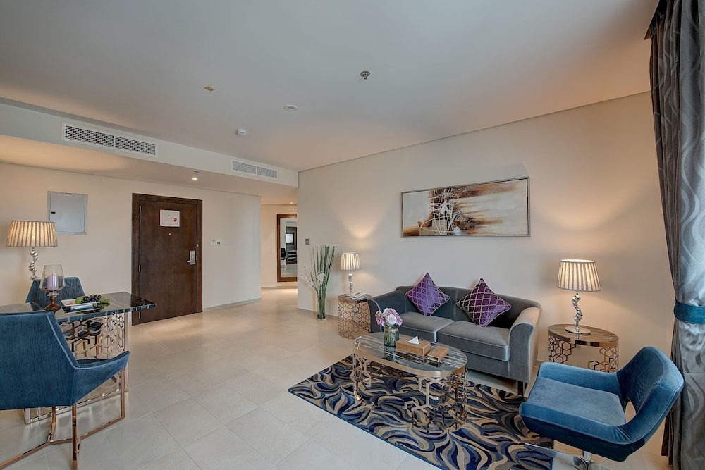 Omega Hotel Dubai 26/49