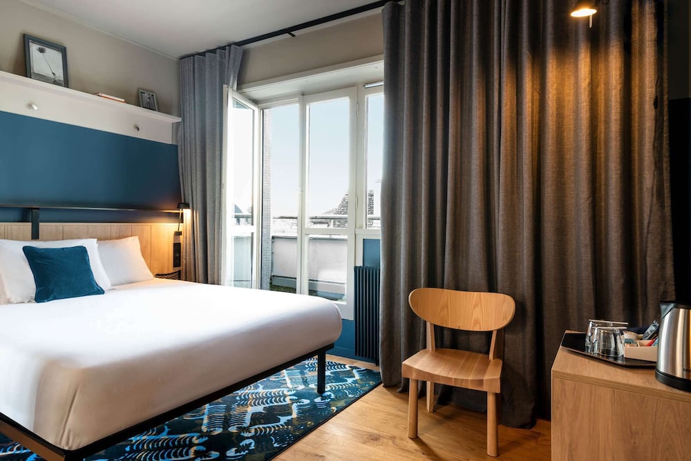 SUPERIOR, DOUBLE BED