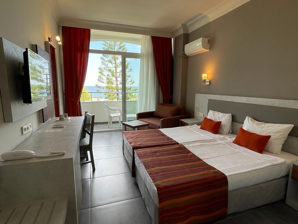 Club Hotel Rama 7/50