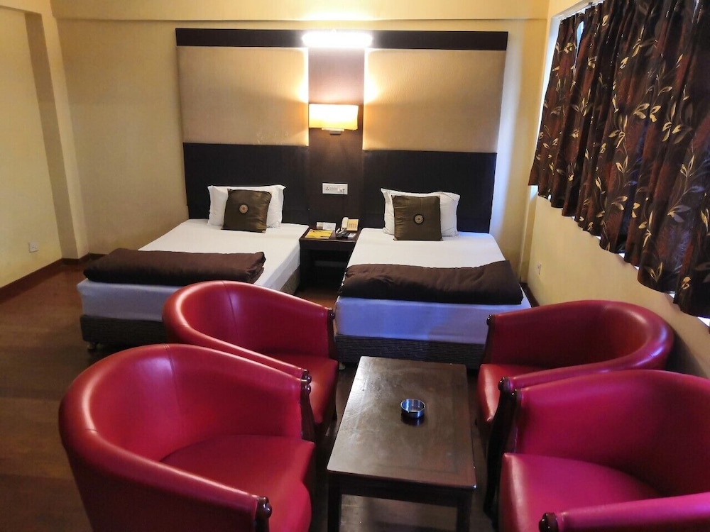 ASTORIA HOTEL 16/20