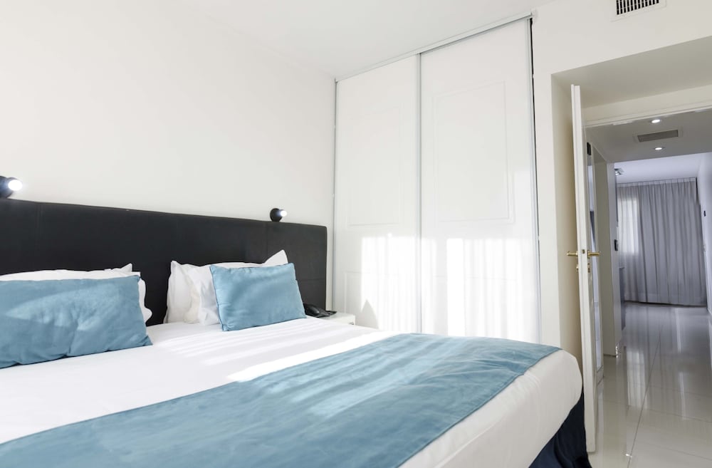 Reco by DOT Suites 49/92