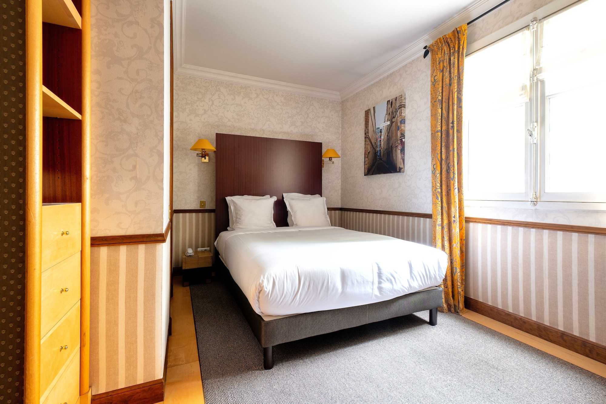 SUPERIOR, DOUBLE BED