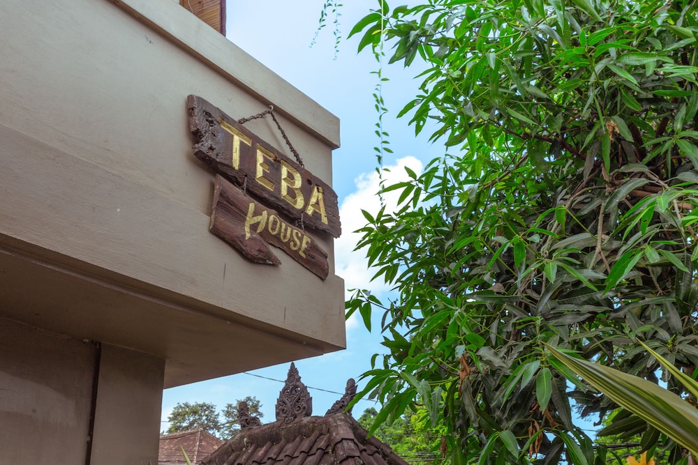 Teba House 5/68