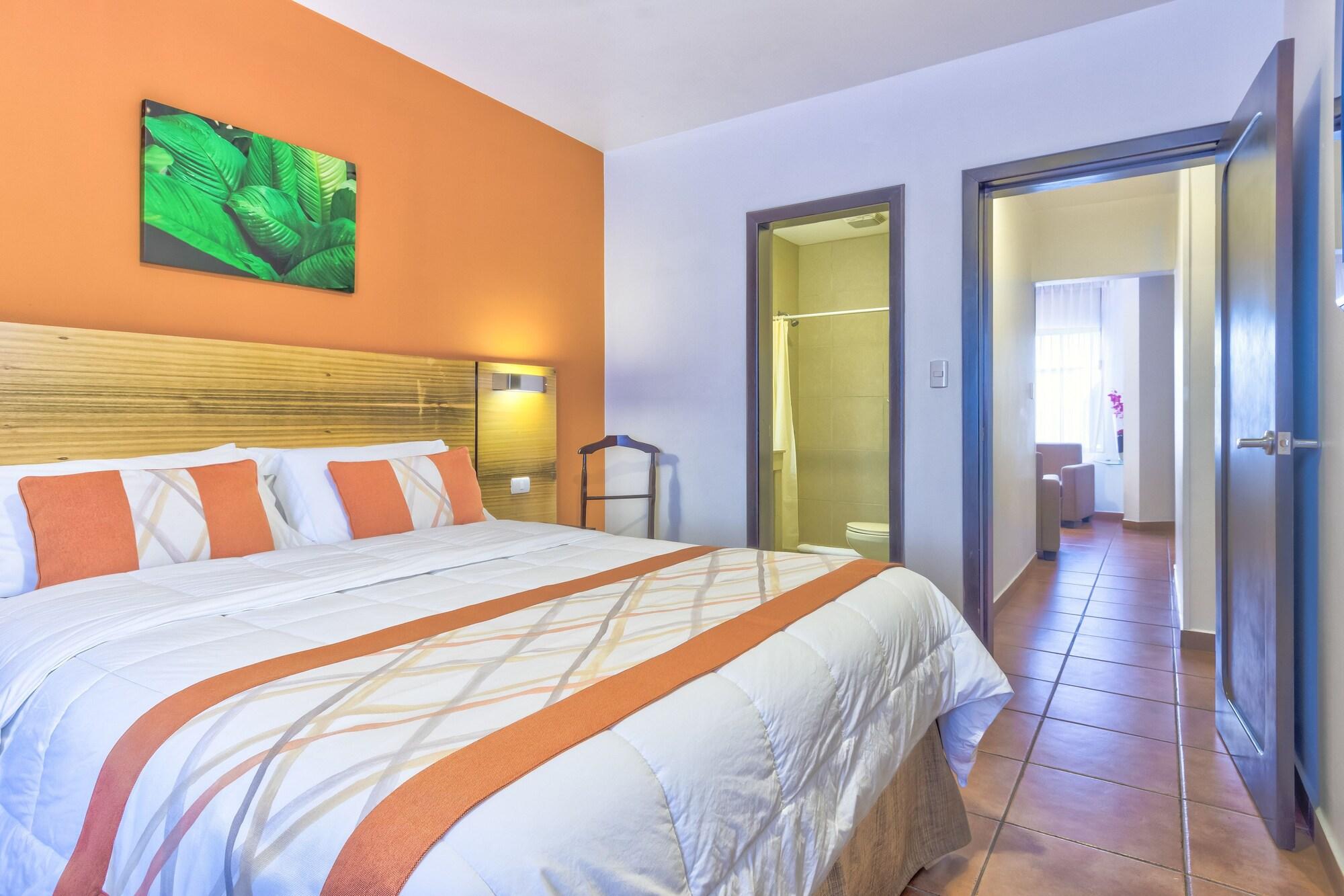 Superior, Suite, Hotel Suites Cristina 2/10