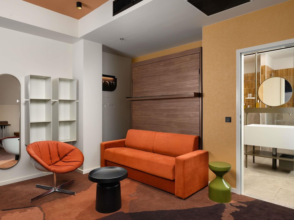 You Hotel Budapest - Handwritten Collection 34/53