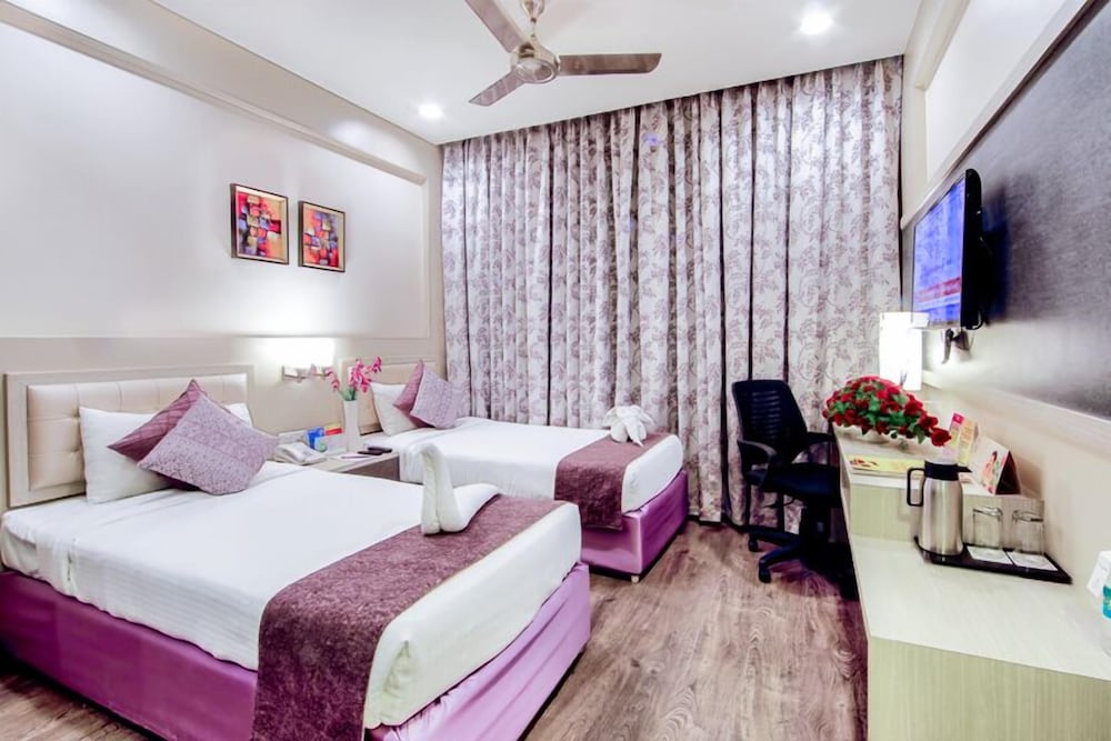 Tara Comfort Hotel Ramoji Film City 10/33