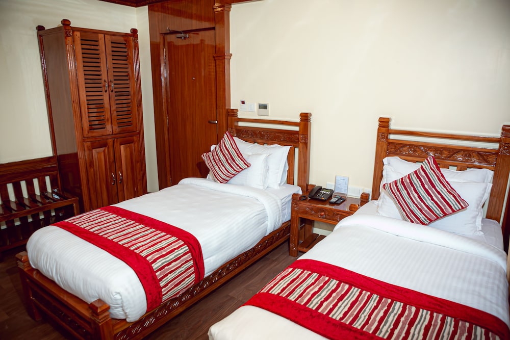 Surya Heritage Hotel 24/61