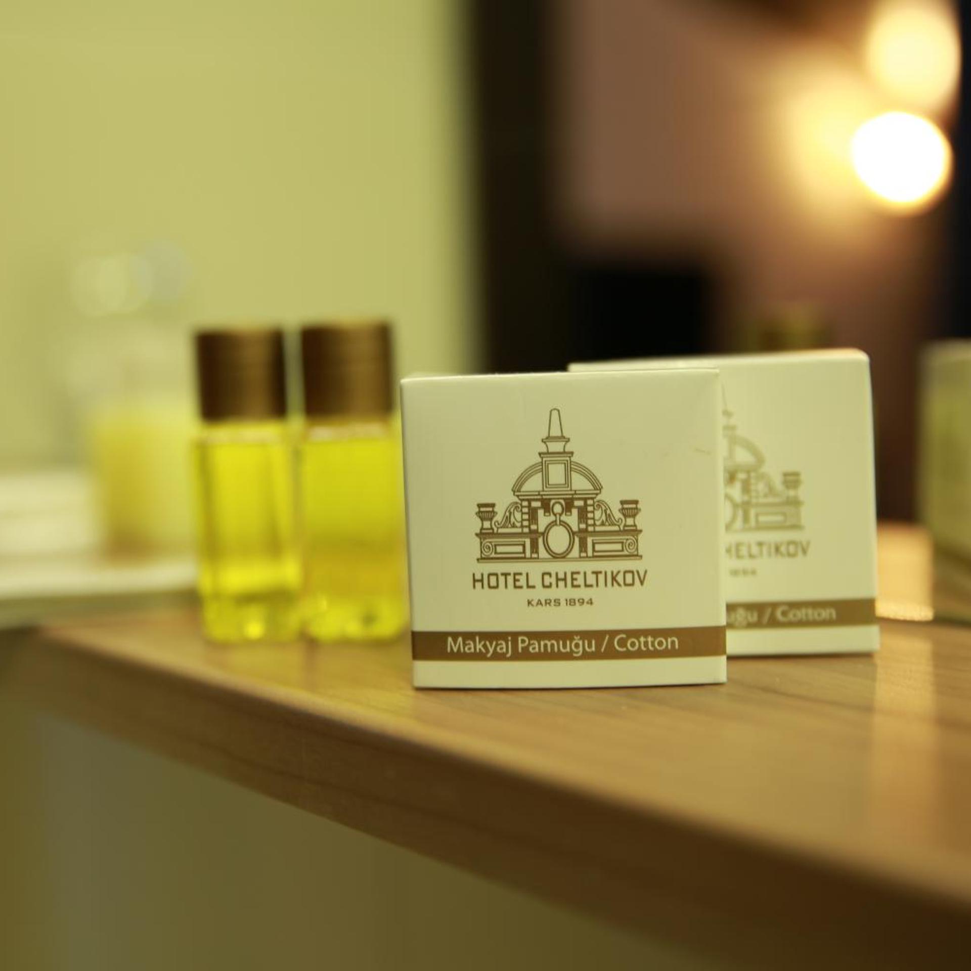 Cheltikov Hotel 25/45