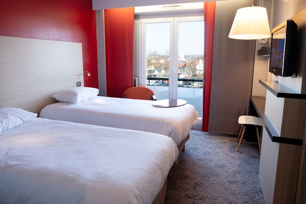 Ibis Styles Saint Dizier 8/68