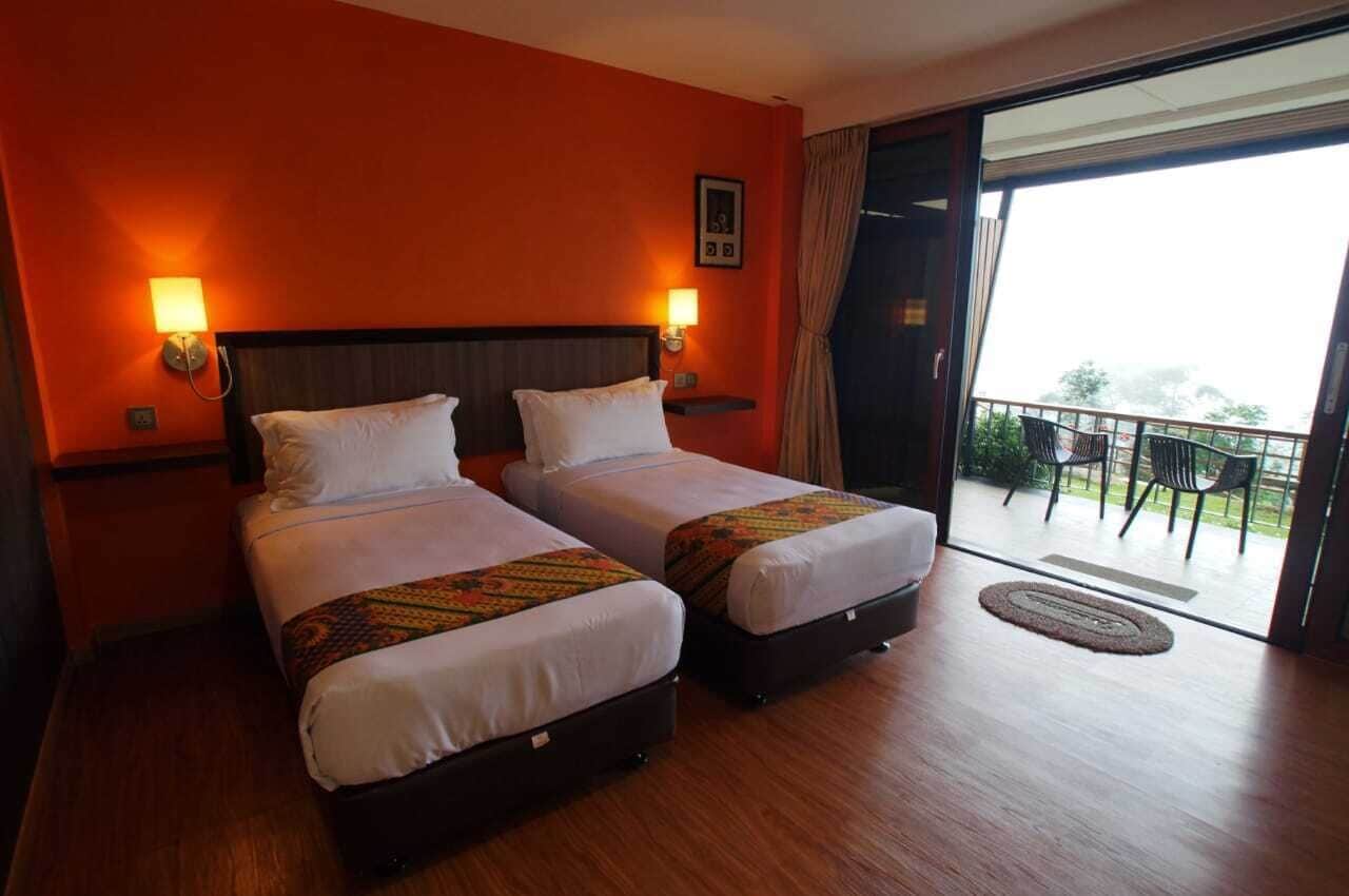 STANDARD, TWIN BEDS