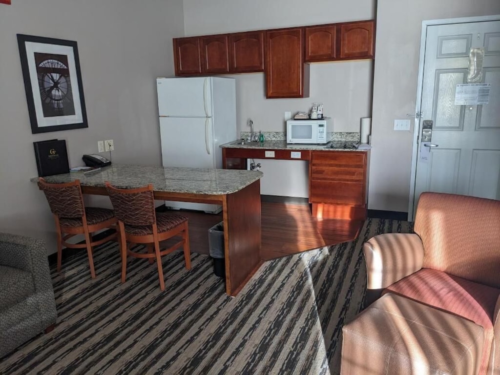 GrandStay Residential Suites Hotel- Saint Cloud 31/45