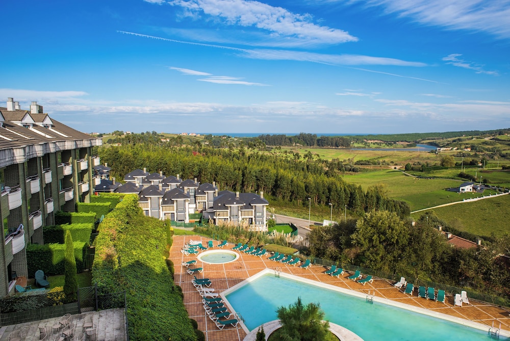 Aparthotel Playas de Liencres 32/37