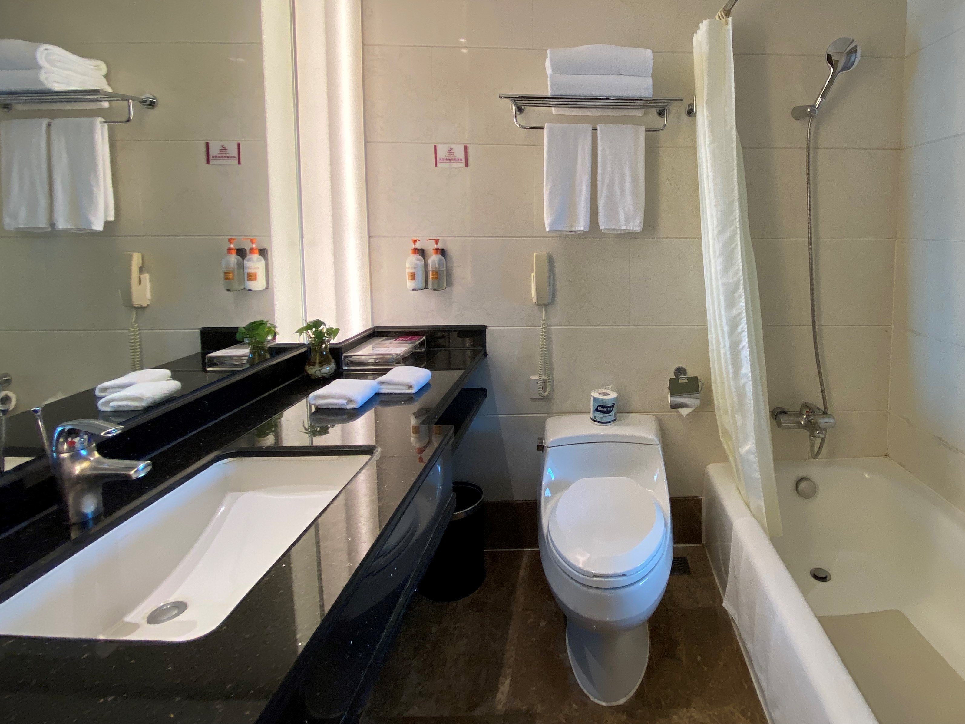 Crowne Plaza Chengdu City Center 73/74