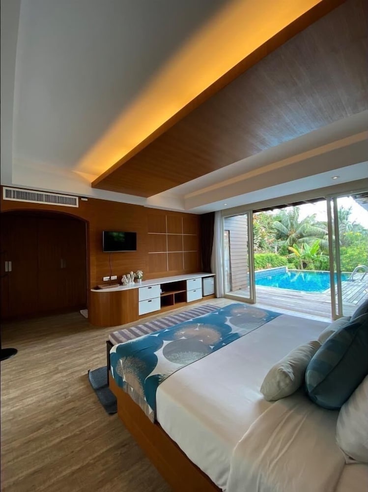 Phuket Jungle Experience Resort 7/35