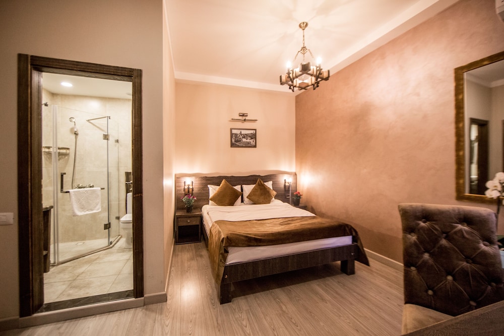Passage Boutique Hotel 24/78