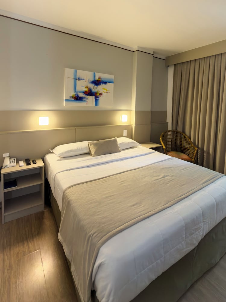 Hotel Gracher Praia 23/68