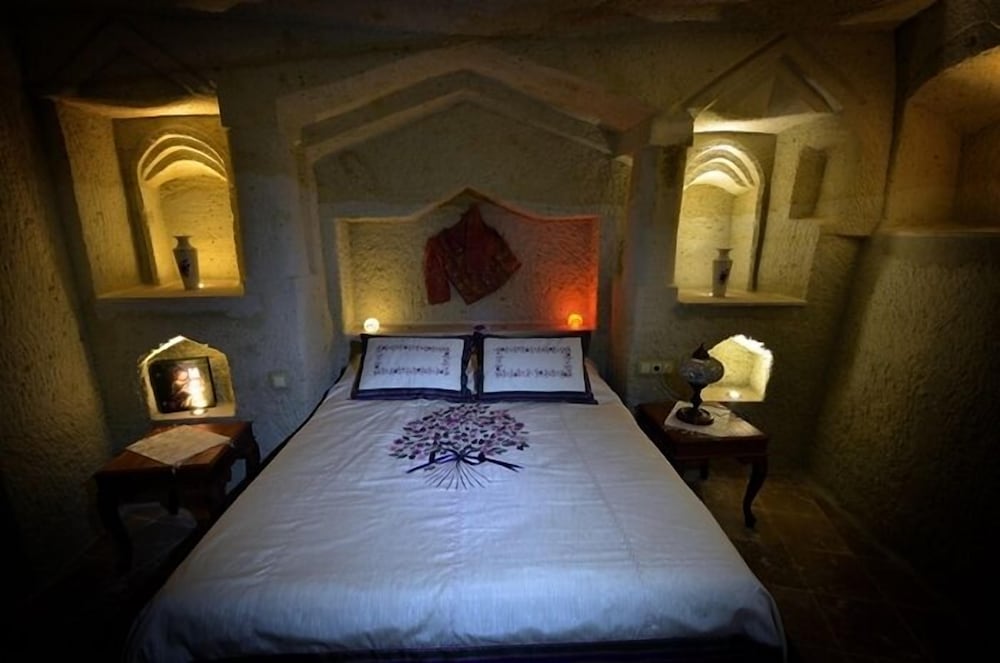 Sinasos Palace Cave Hotel 5/48