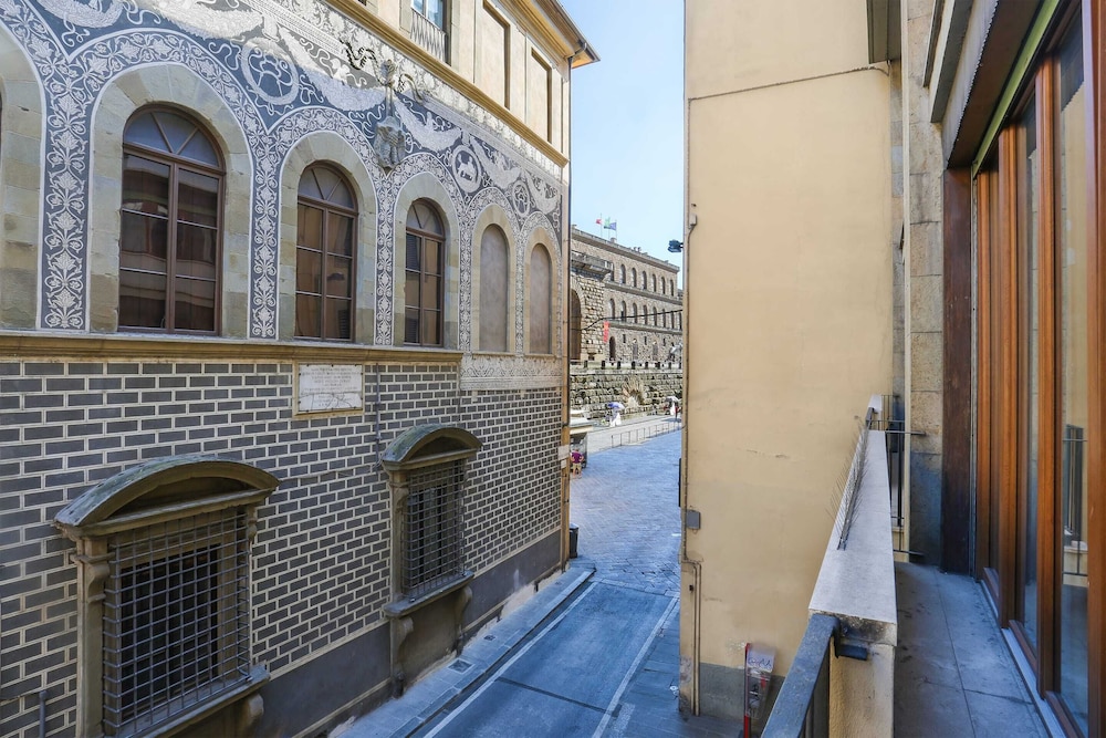 Pitti Palace 5 Stars Apartment 9/24