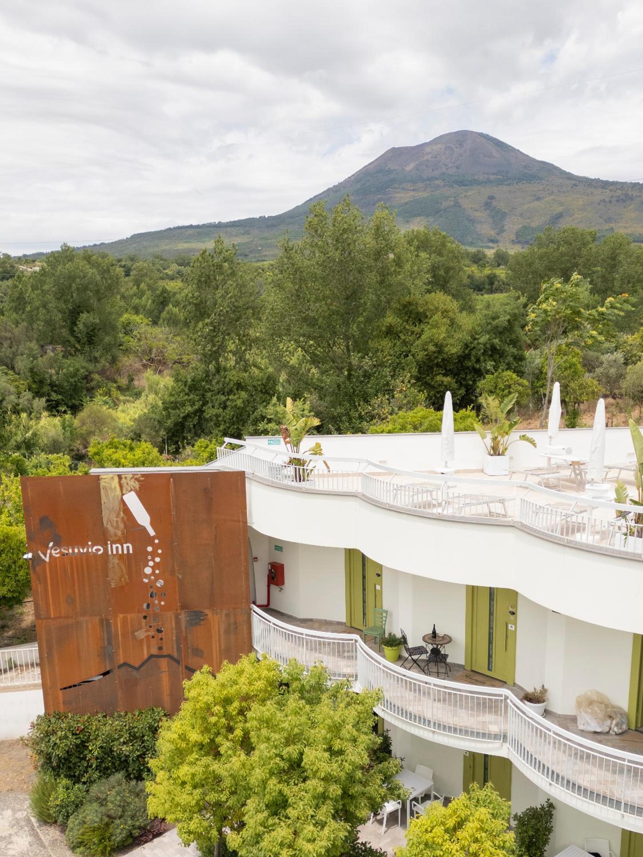 Vesuvio Inn Bed And Wine Experience 4/29