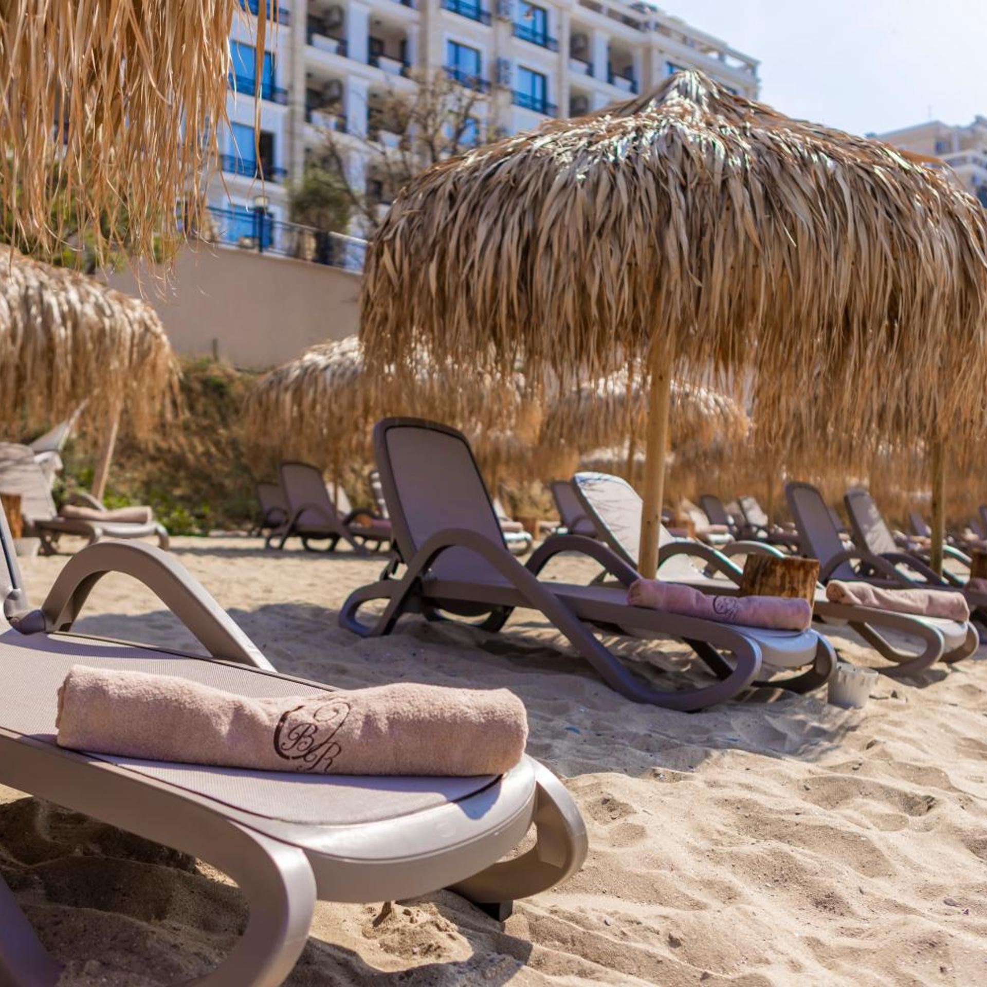 Onyx Beach Residence 23/50
