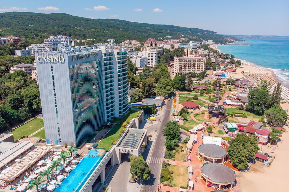 International Hotel Casino Tower Suites 5/50