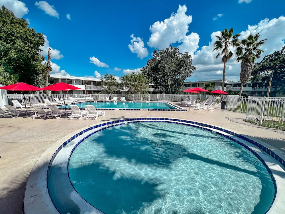 Baymont by Wyndham Orlando Lake Buena Vista South