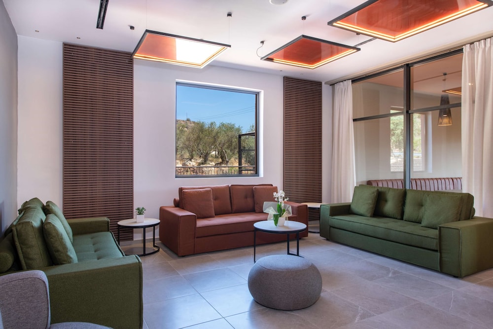 Kiani Beach Resort 30/50