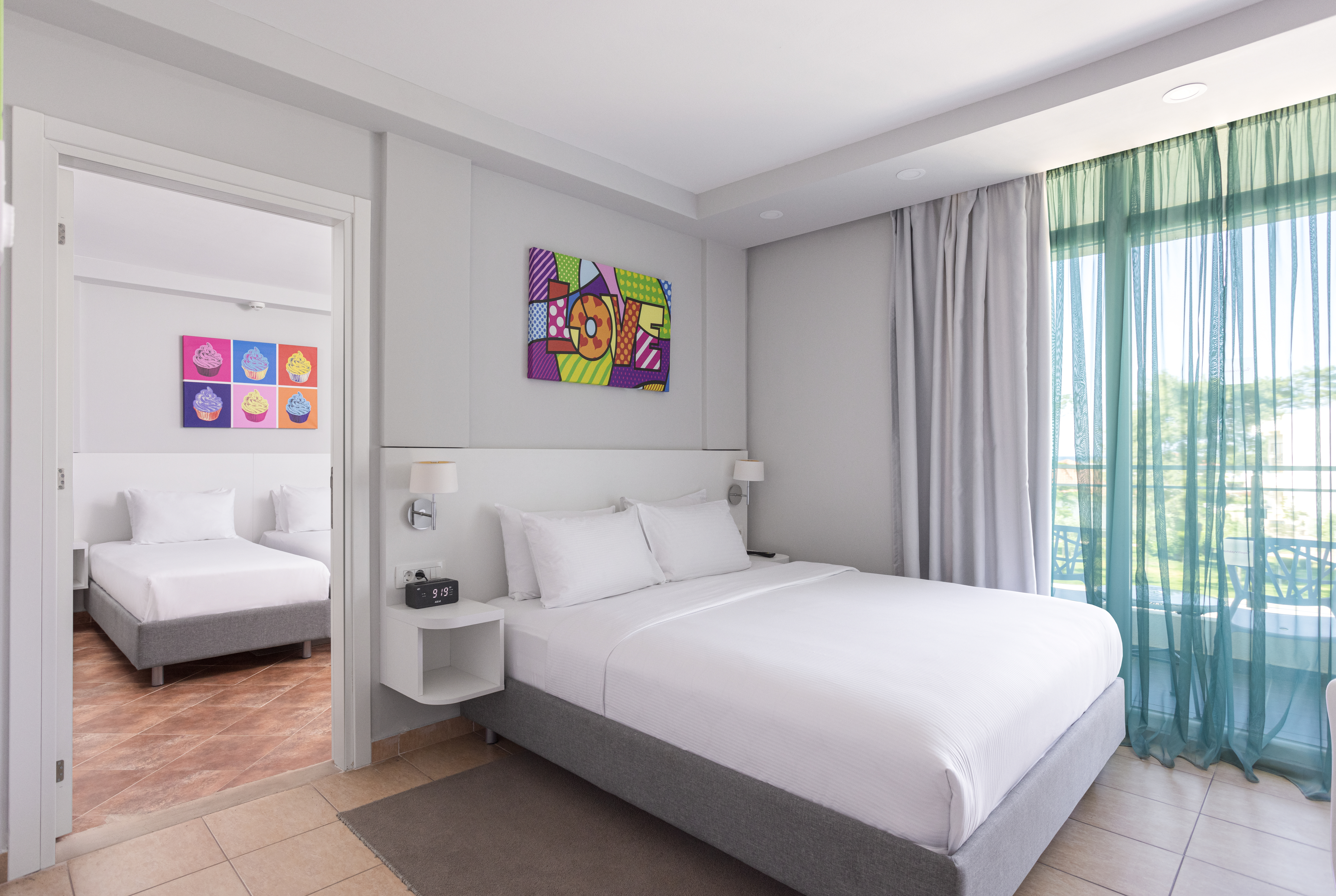 2 Bedrooms, Family Suite