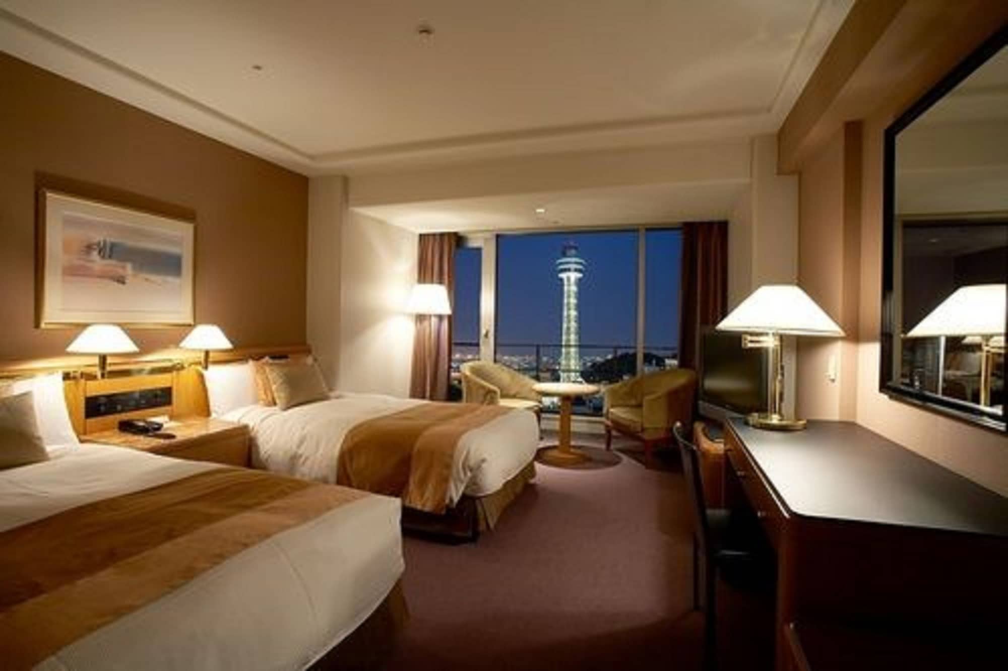 Tower, Standard, Twin Beds