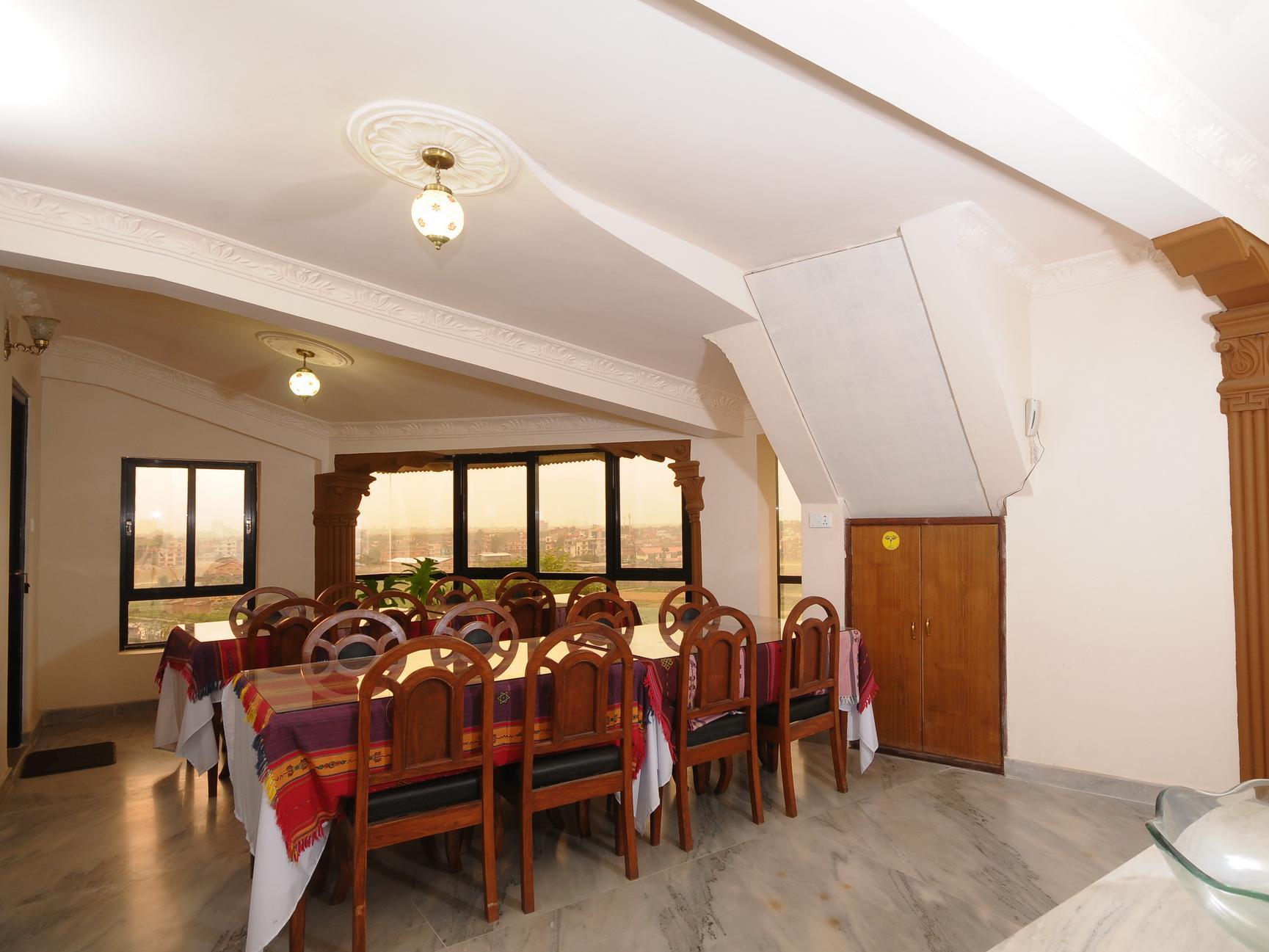 Hotel Manohara 17/21