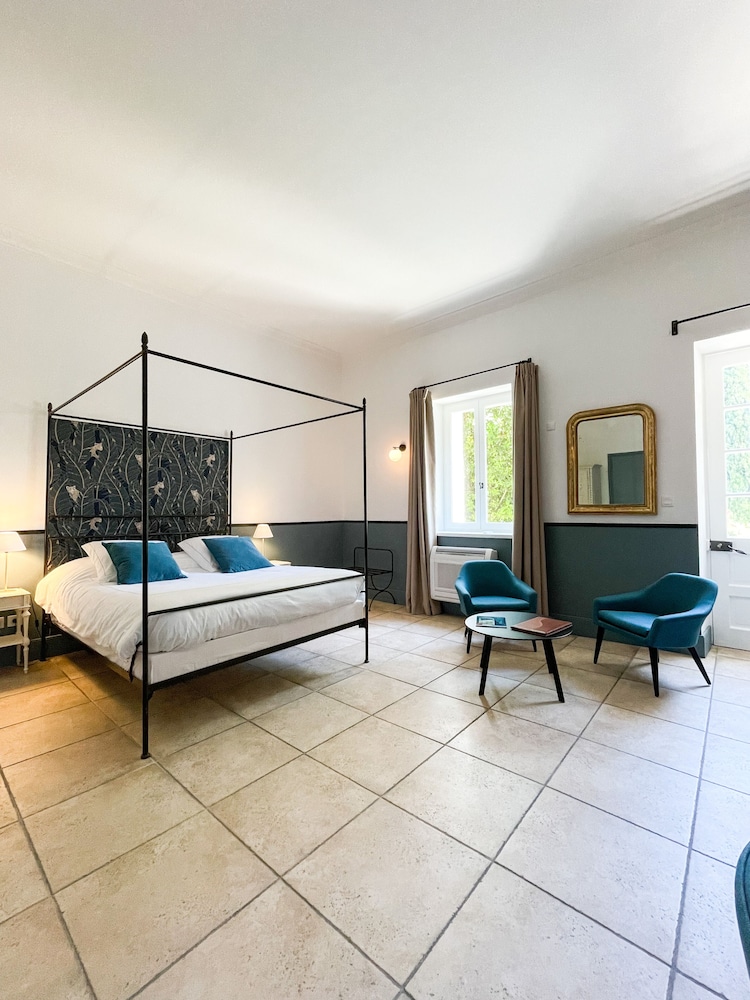 Host Du Chateau Des Fines Roches 11/40