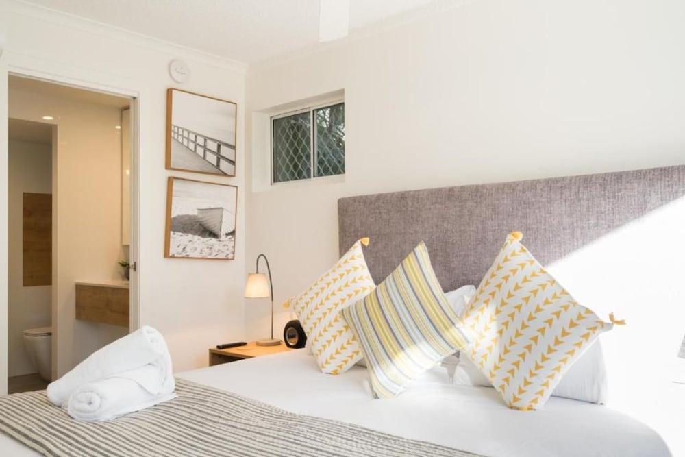 2 BEDROOMS, SUPERIOR, APARTMENT