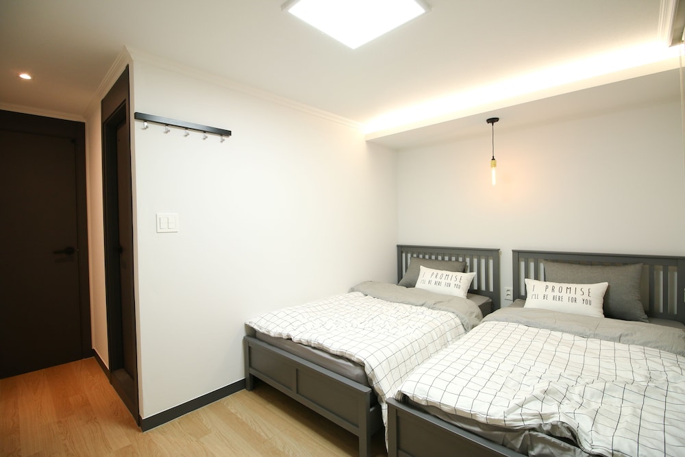 Heima Guesthouse Hongdae 4/26