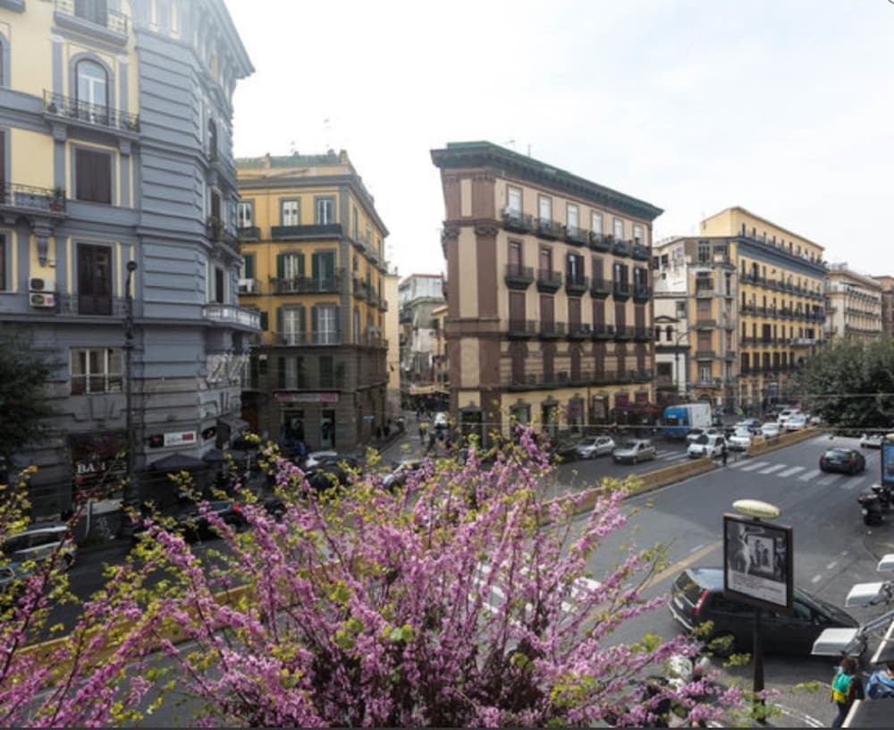 Napoli Suite Hotel 20/26
