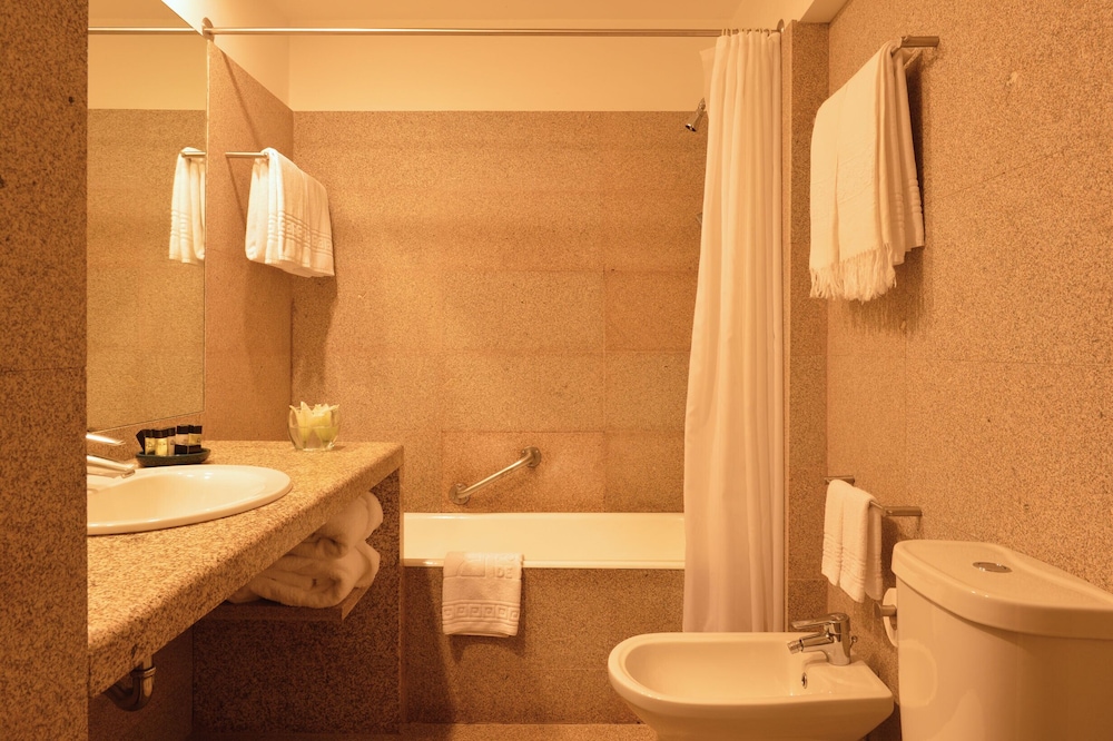 Pousada Mosteiro De Guimaraes - Monument Hotel 47/50